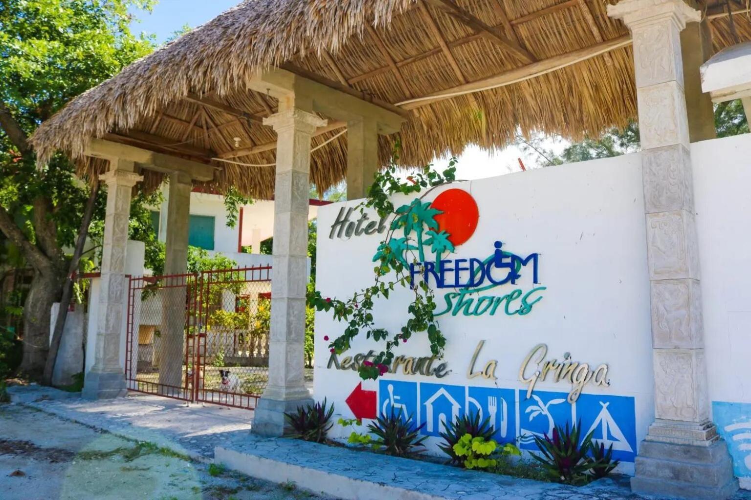 Freedom Shores "La Gringa" Hotel - Universally Designed Isla Aguada Exterior photo